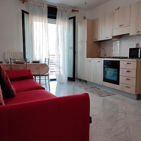 Апартаменты A Casa Di Nonno Pino Бари Экстерьер фото